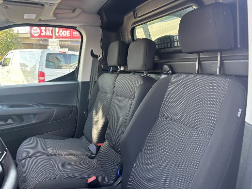 Opel Combo 1.5 D Ultimate XL fotoğraf 8