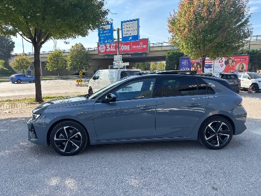Opel Astra 1.5 D GS fotoğraf 5