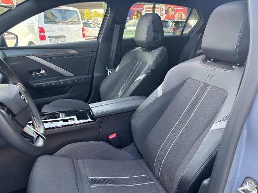 Opel Astra 1.5 D GS fotoğraf 12