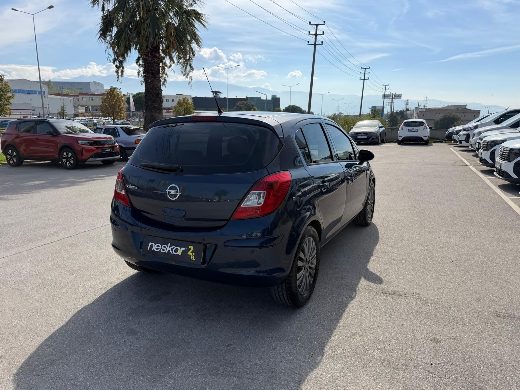 Opel Corsa 1.4 Twinport Active fotoğraf 4