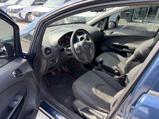 Opel Corsa 1.4 Twinport Active fotoğraf 9
