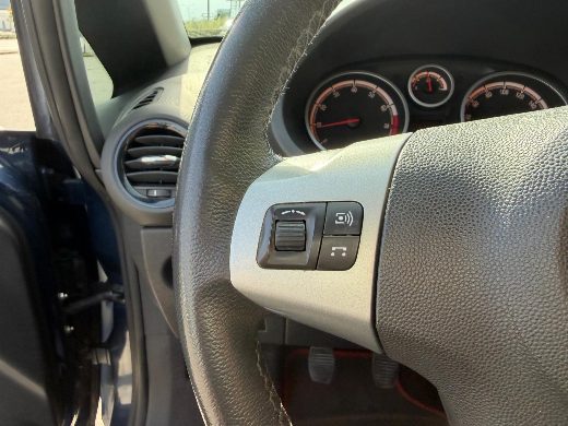 Opel Corsa 1.4 Twinport Active fotoğraf 16