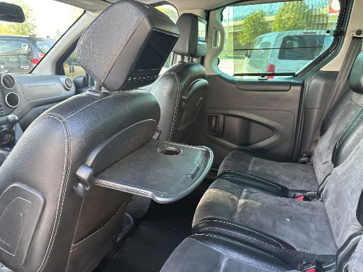 Citroën Berlingo 1.6 HDi Selection fotoğraf 17