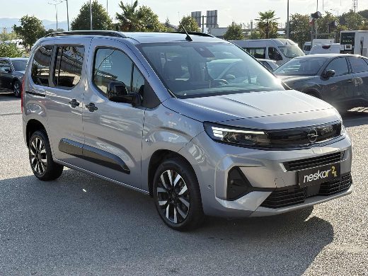 Opel Combo 1.5 D Ultimate fotoğraf 4