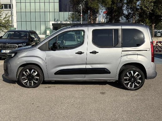 Opel Combo 1.5 D Ultimate fotoğraf 6