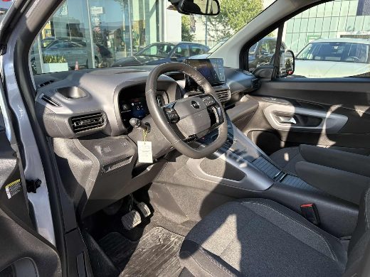 Opel Combo 1.5 D Ultimate fotoğraf 13
