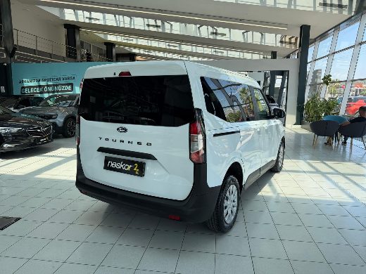 Ford Tourneo Courier 1.0 EcoBoost Deluxe fotoğraf 8