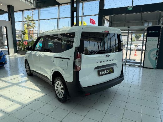 Ford Tourneo Courier 1.0 EcoBoost Deluxe fotoğraf 17