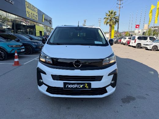 Opel Vivaro 2.0 TD Cargo Ultimate XL fotoğraf 13
