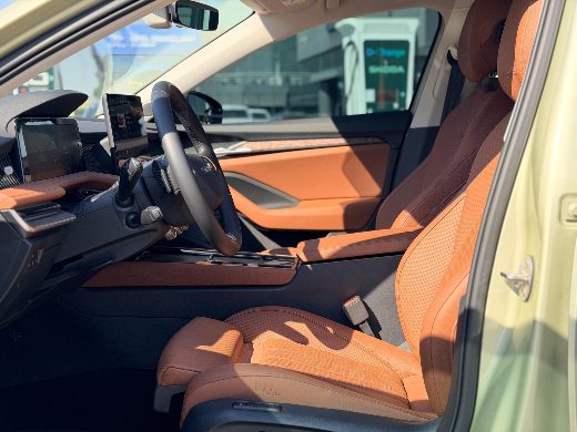 Škoda Superb 2.0 TSI Laurin & Klement Crystal fotoğraf 13