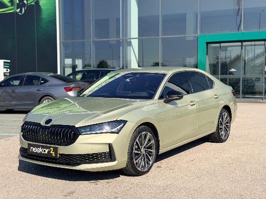 Škoda Superb 2.0 TSI Laurin & Klement Crystal fotoğraf 23