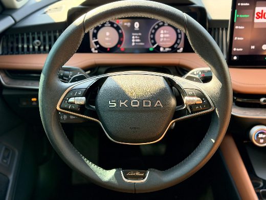 Škoda Superb 2.0 TSI Laurin & Klement Crystal fotoğraf 38