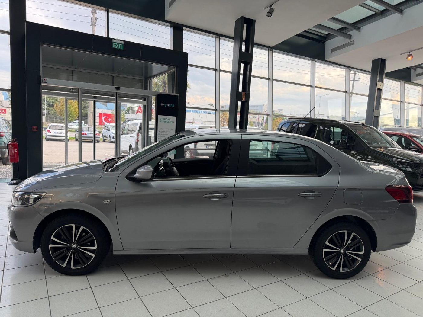 Peugeot 301 1.6 BlueHDI Allure — 1. fotoğraf